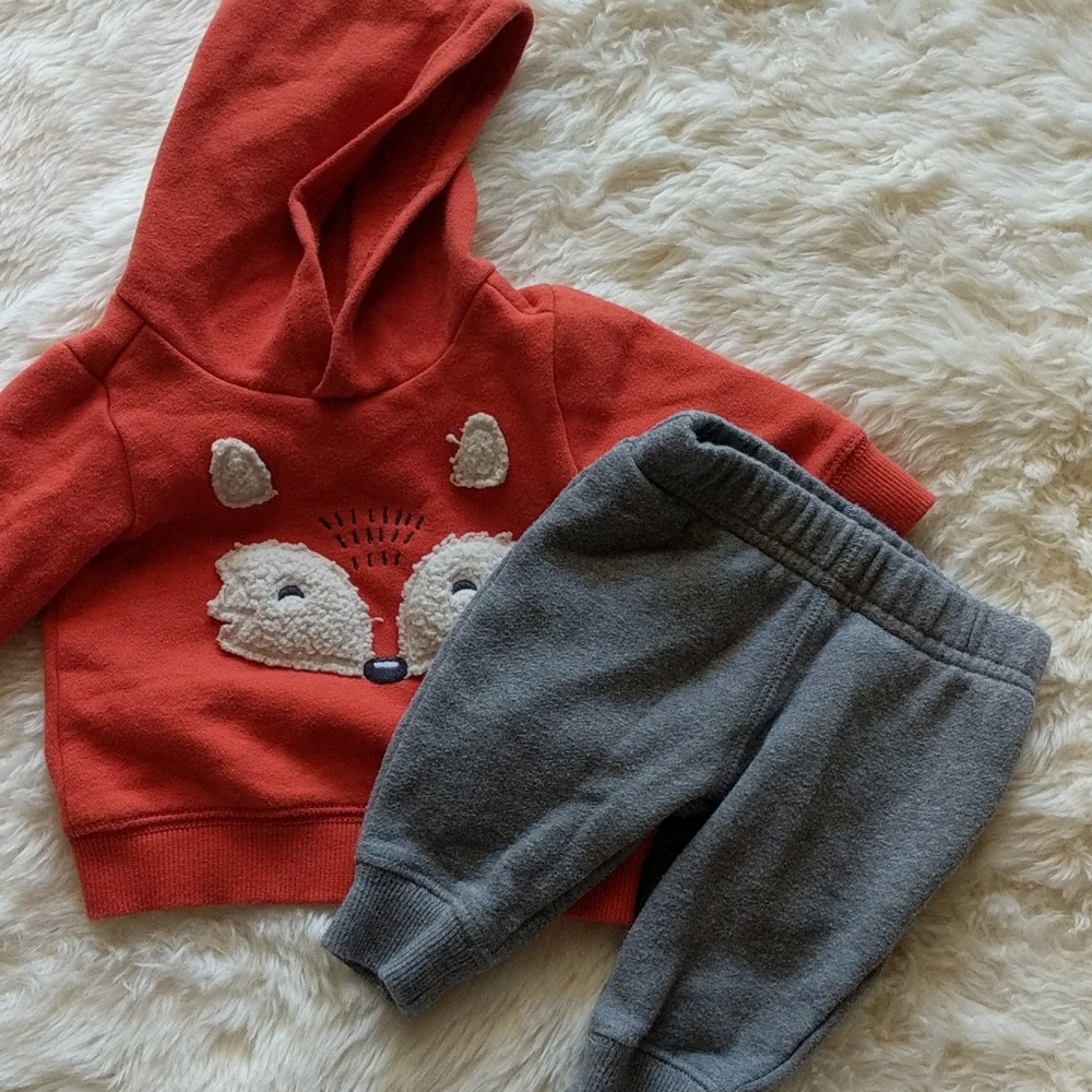 Carter's 3 Month Fox Hoodie Set $5 if bundled!📦📦